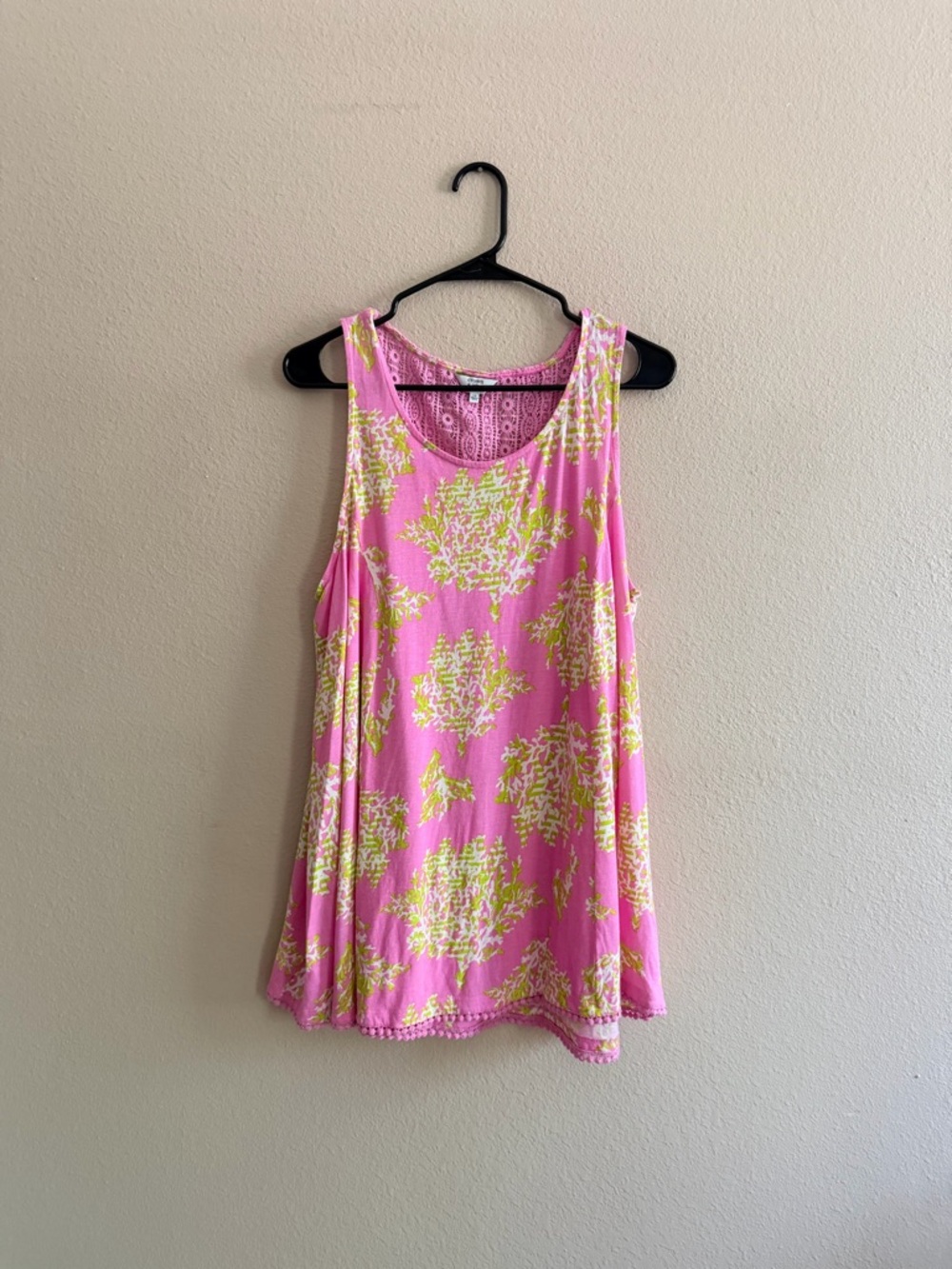 Crown & Ivy Coral Print Lace Back Tank Top